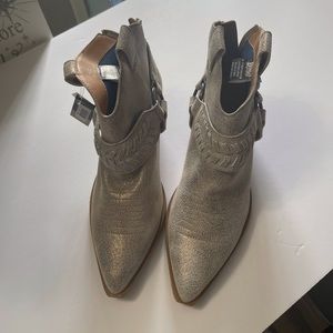 Dingo Ankle Western Boots NWT 6.5